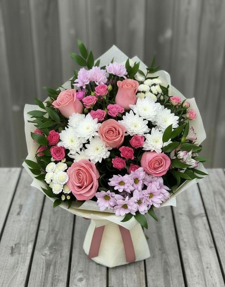 Букет цветов из: Альстромерии, Гвоздики, Розы и Хризантемы в Нижнеудинске