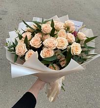 Букет Кремовые розы Латте в Нижнеудинске