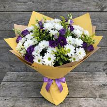 Букет цветов из:  Ирисы, Хризантемы и Ромашки в Нижнеудинске